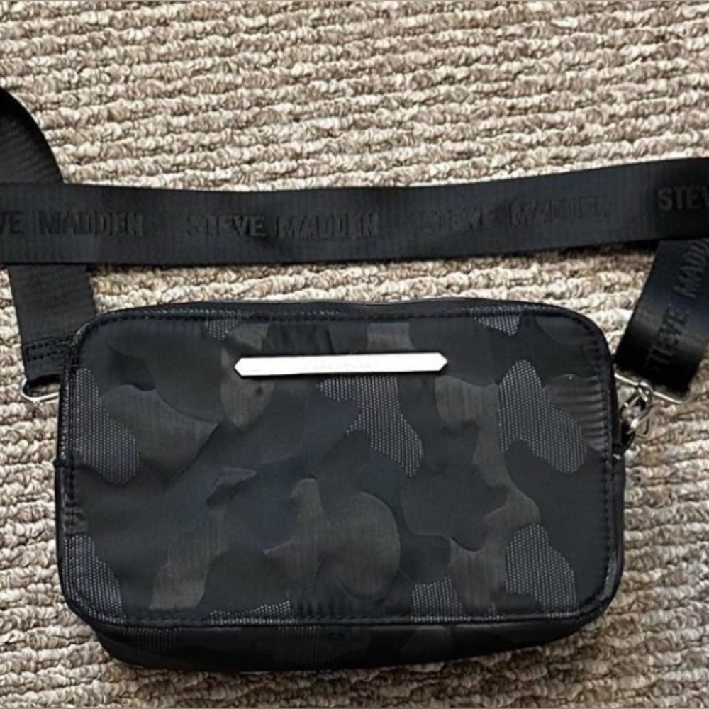 Steve Madden Black Camouflage Belt Bag with Accent Bar